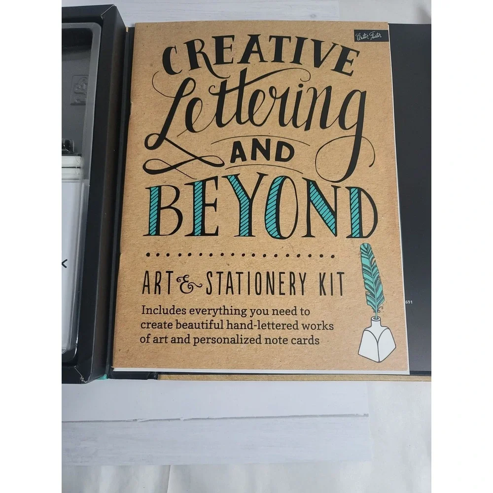 Lot 2 Creative Lettering & Beyond‎ Inspiring Tips Techniques and Ideas Book Kit
